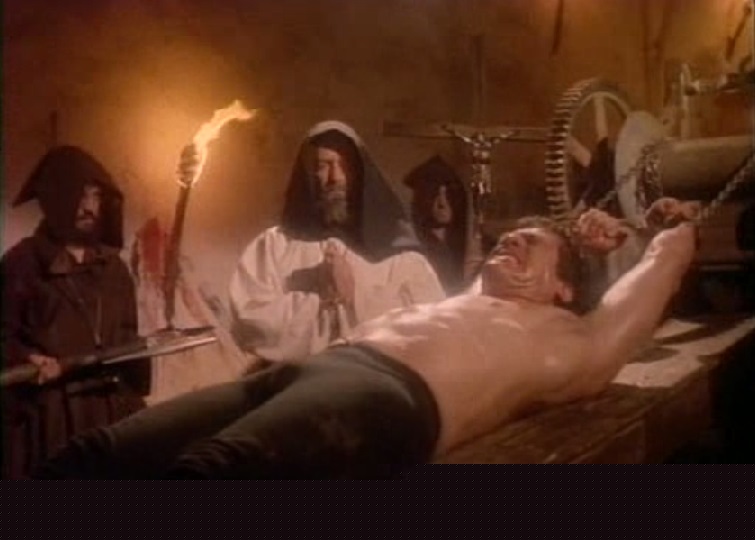 Кадры из Расхитители гробниц (1990)