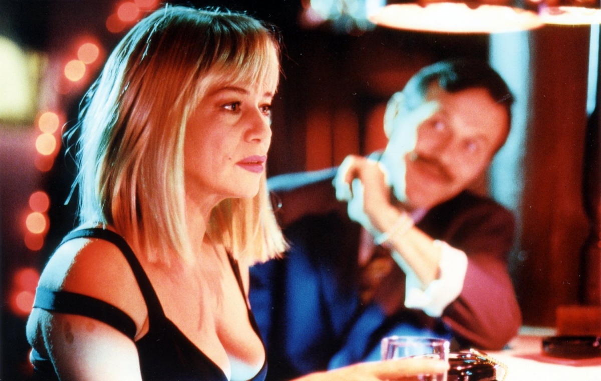 Кадры из Женщина-комиссар (1994)