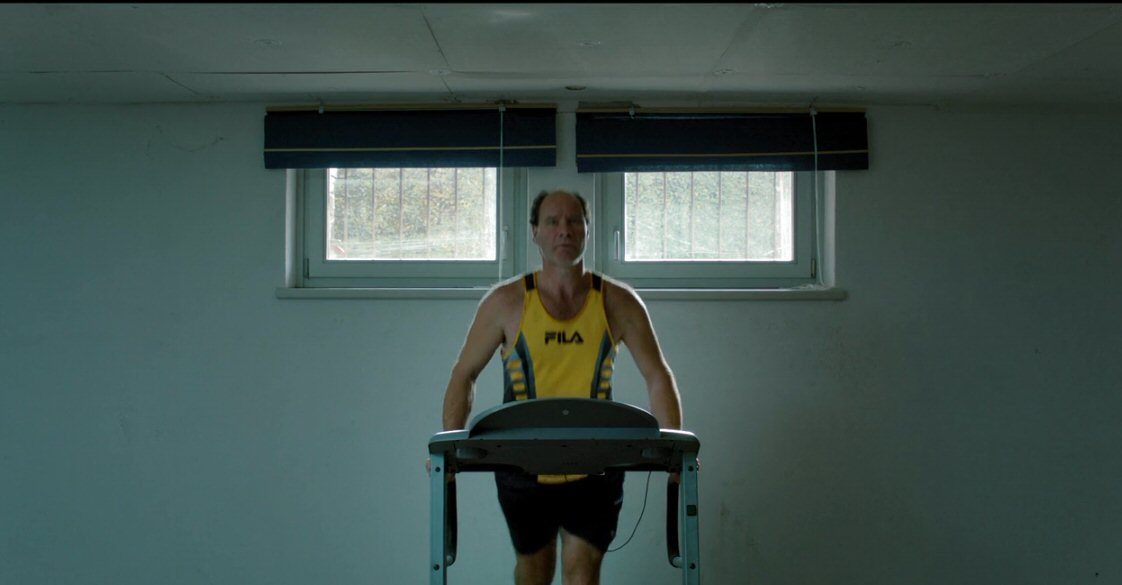 В подвале (2014)