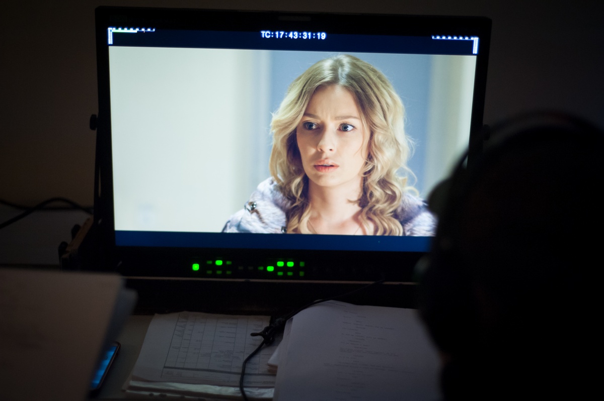 Кадры из Восток-Запад (2016)