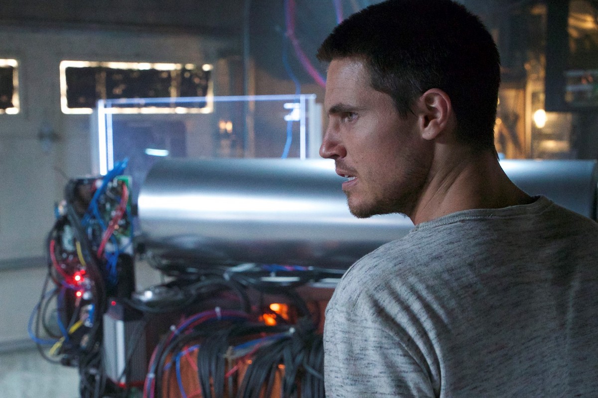 Кадры из Арка / Арк: Ковчег времени (2016)