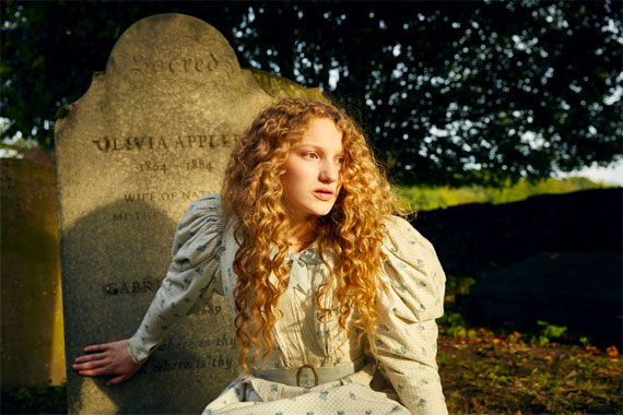 Кадры из Живые и мёртвые (2016)