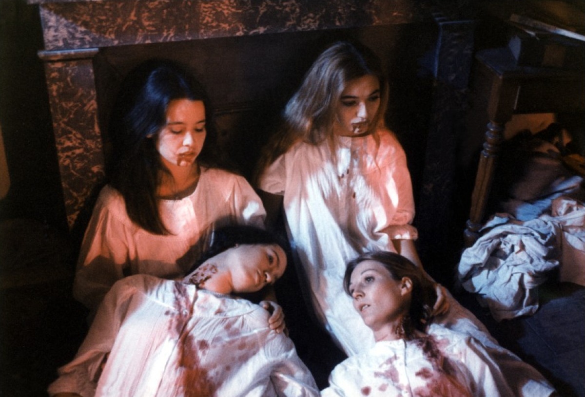 Кадры из Сиротки-вампиры (1997)