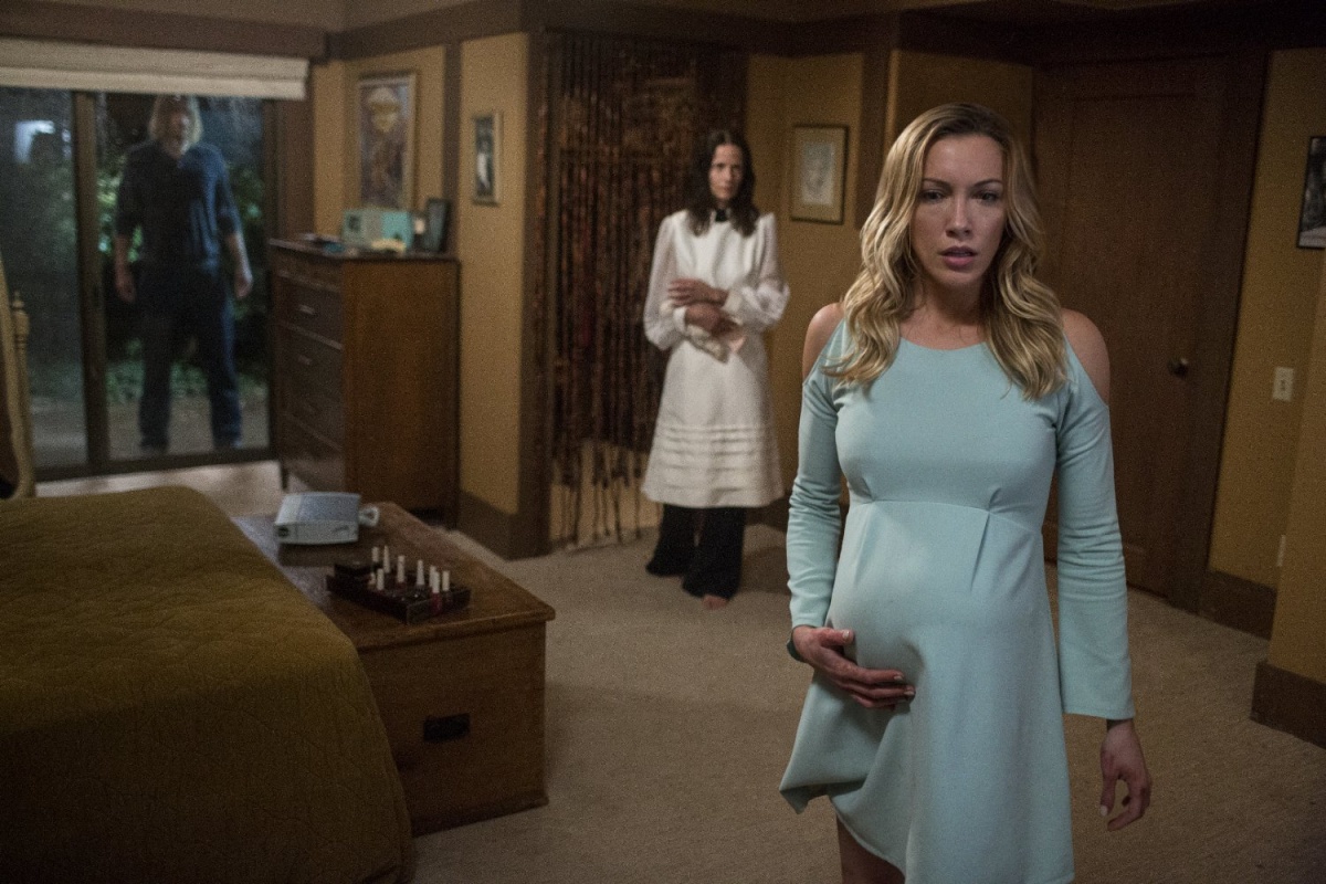 Кадры из Волки у двери (2016)