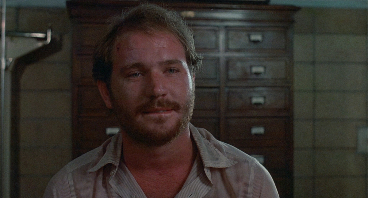 Кадры из Мужчина, глядящий на юго-восток (1986)