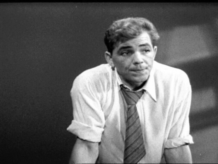 Кадры из Шуми, городок (1940)