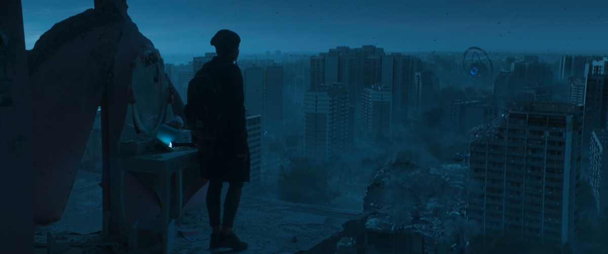 Кадры из Притяжение (2017)