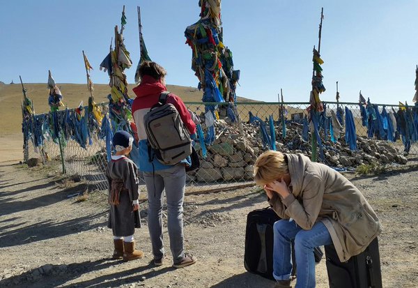 Кадры из Сожги свои карты (2016)