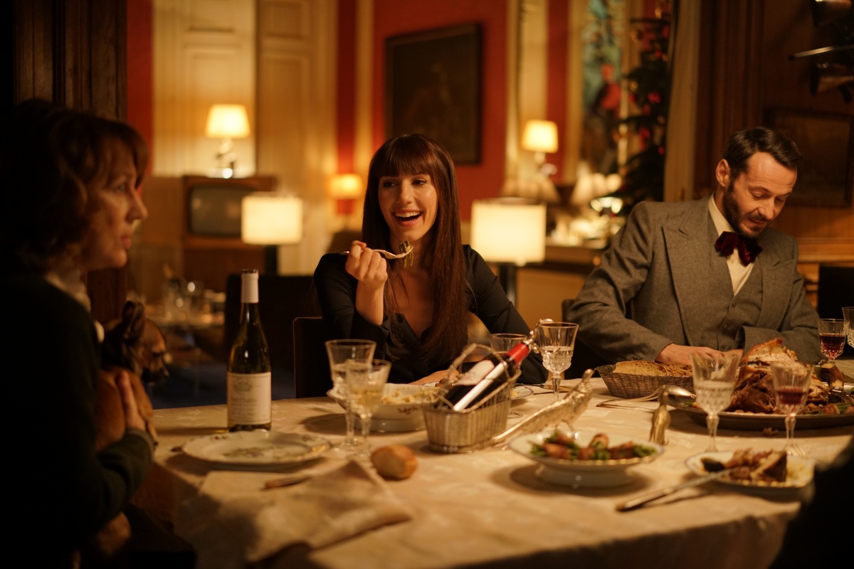 Кадры из Он и Она (2017)