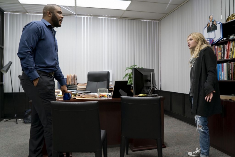 Кадры из Разум в огне (2016)