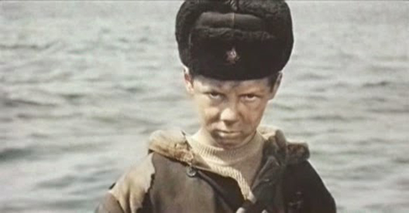 Кадры из Юнга северного флота (1974)