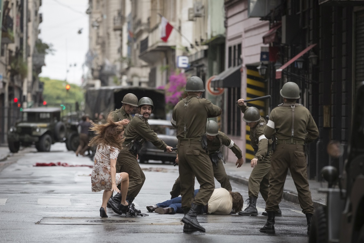 Кадры из Колония Дигнидад (2015)