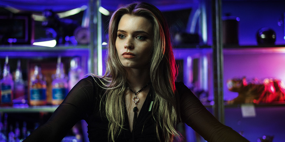 Вне закона (2017)