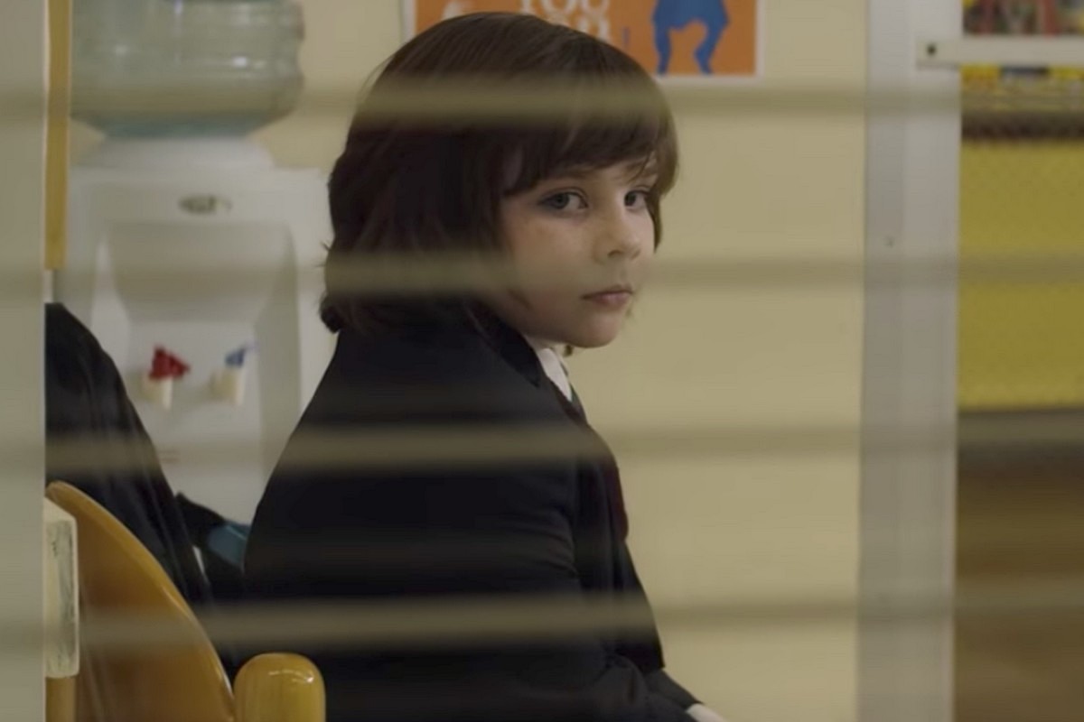 Кадры из Маленькое зло (2017)