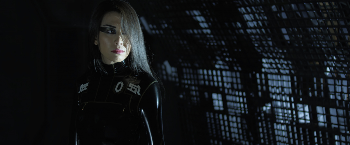 Кадры из Чужой: Царство человека (2017)