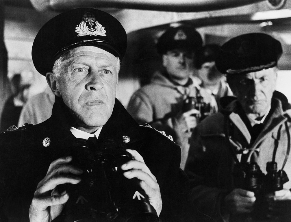 Кадры из Потопить «Бисмарк» (1960)