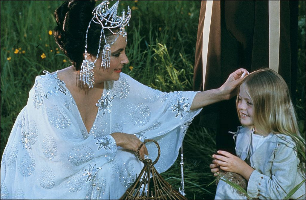 Кадры из Синяя птица (1976)