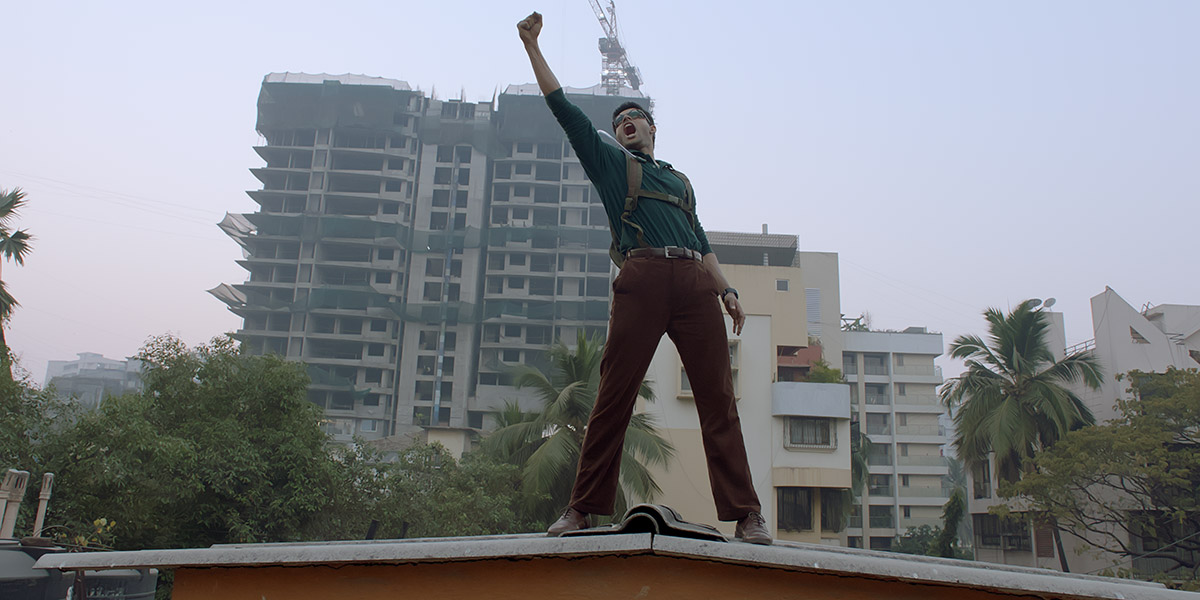 Кадры из Человек, который не чувствует боль (2018)