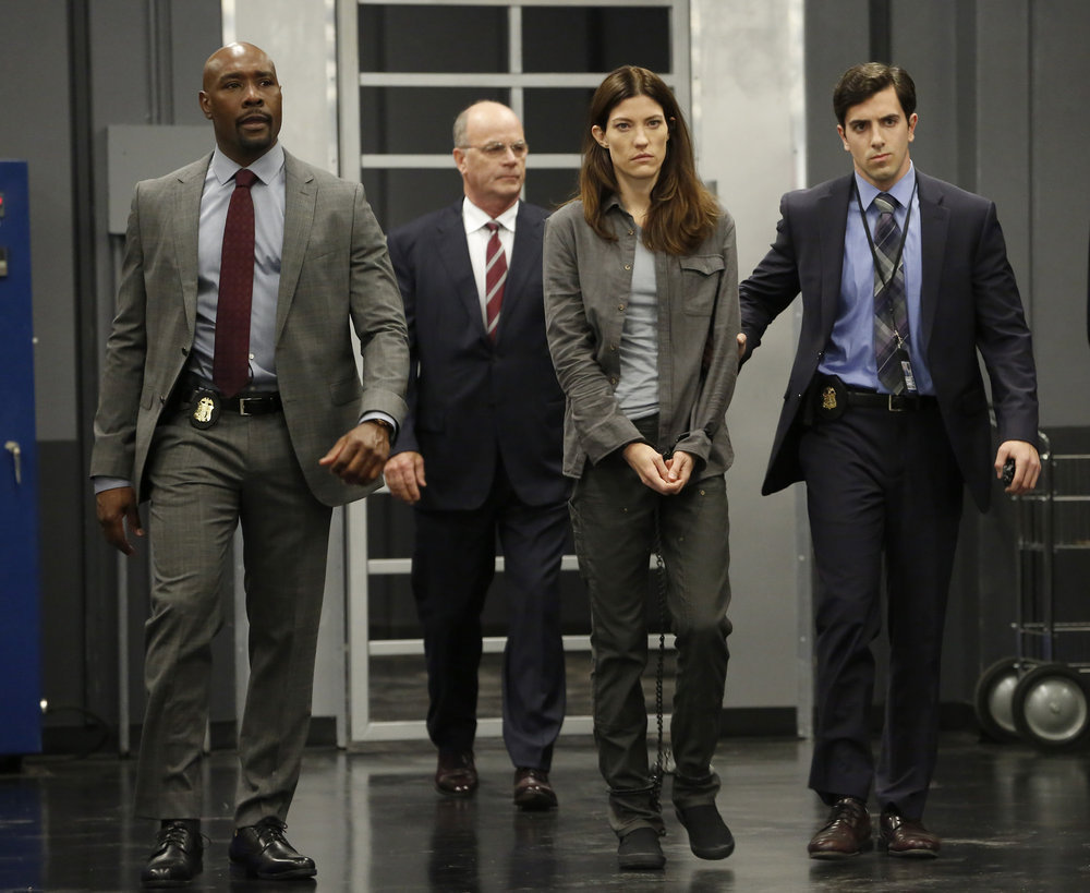 Кадры из Враг среди нас / Враг внутри (2019)