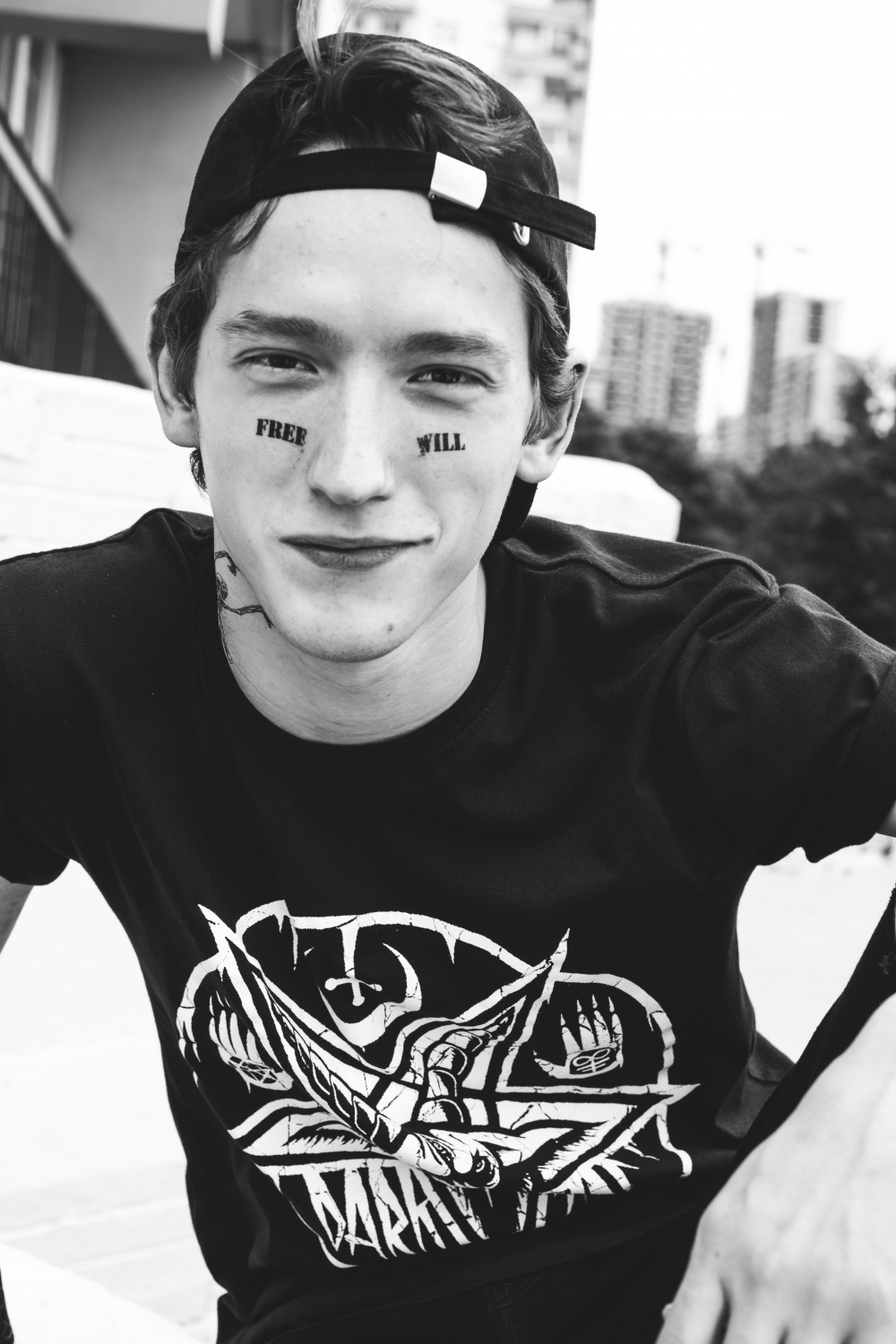 Кадры из Аутло (2019)