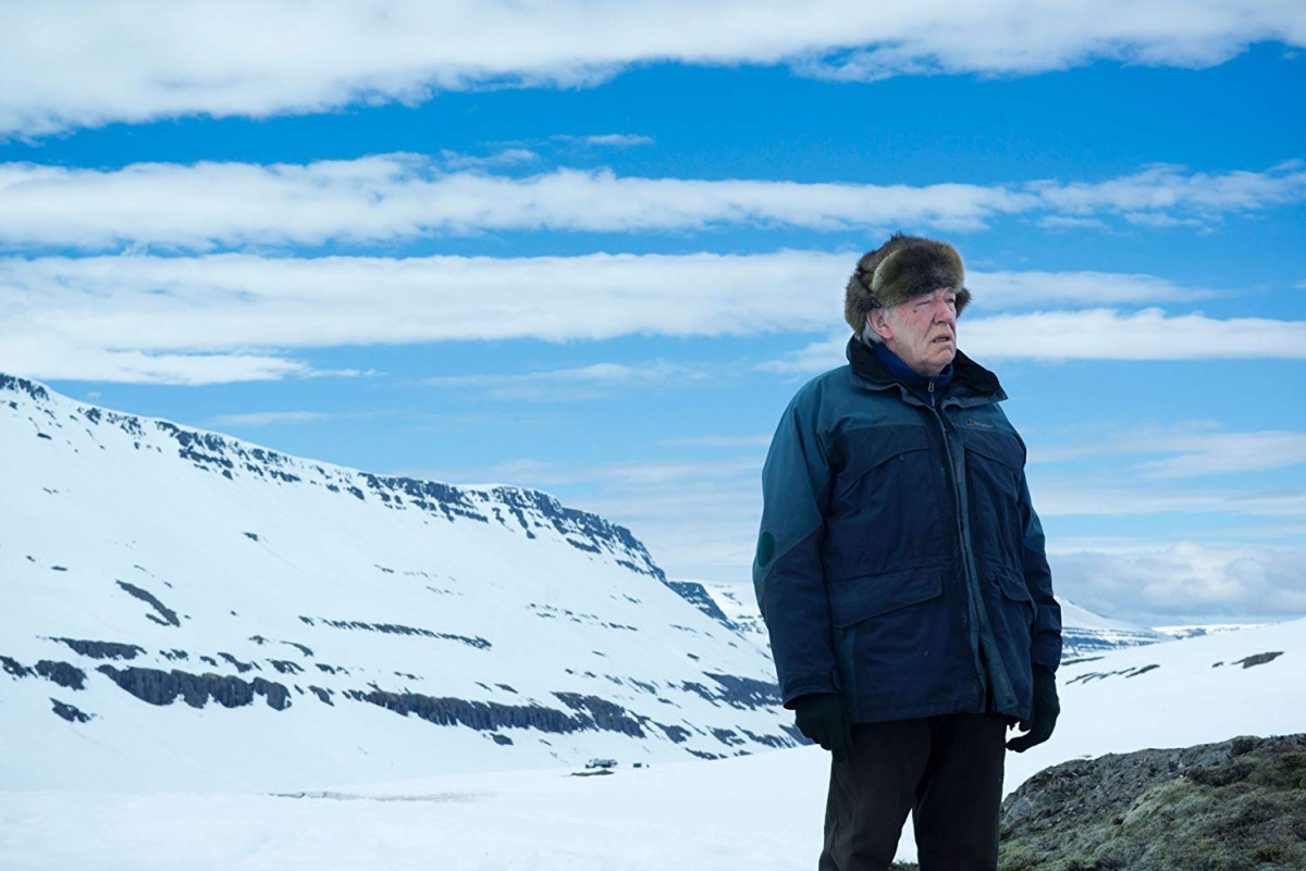 Кадры из Фортитьюд (2015)