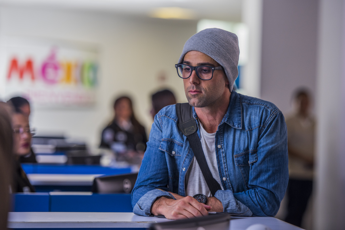 Кадры из Добро пожаловать в Акапулько (2019)