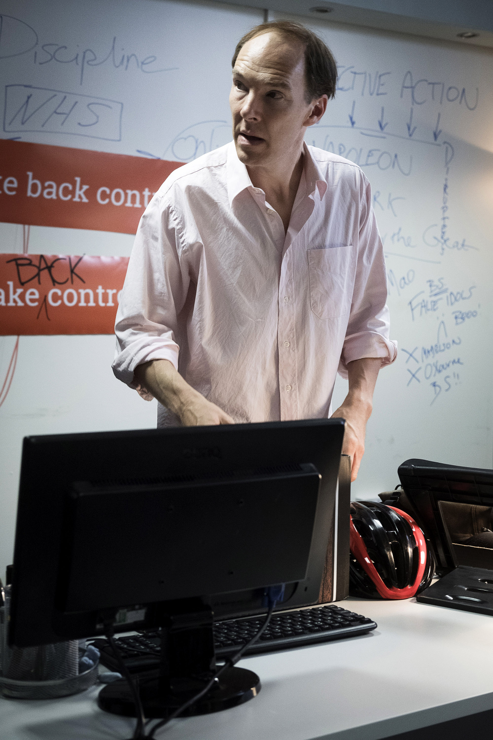 Кадры из Брекзит (2019)