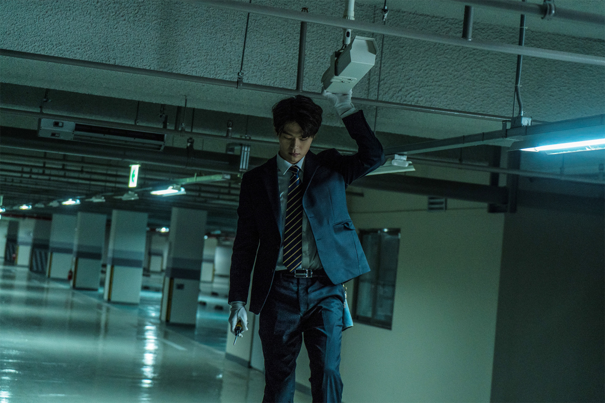 Кадры из Наблюдающий (2019)