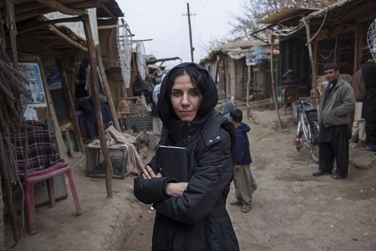 Кадры из Пи Джей Харви: A Dog Called Money (2019)