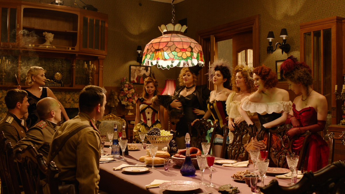 Кадры из На Париж (2019)