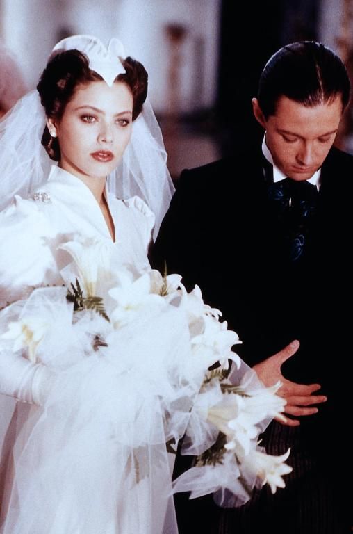 Кадры из Портрет буржуазии в черном (1978)