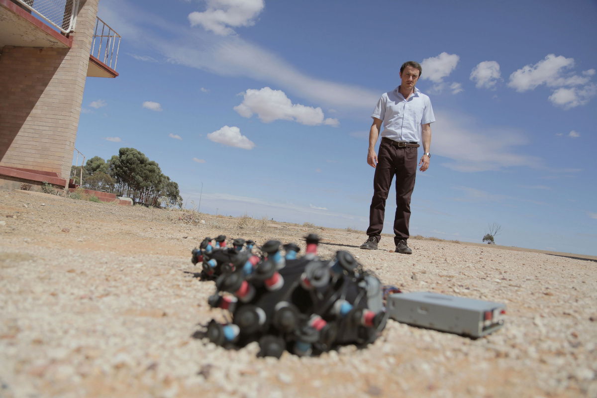 Кадры из Бесконечный человек (2014)