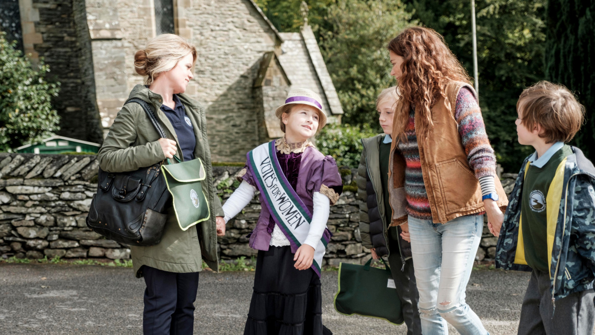 Кадры из В тихом омуте (2019)