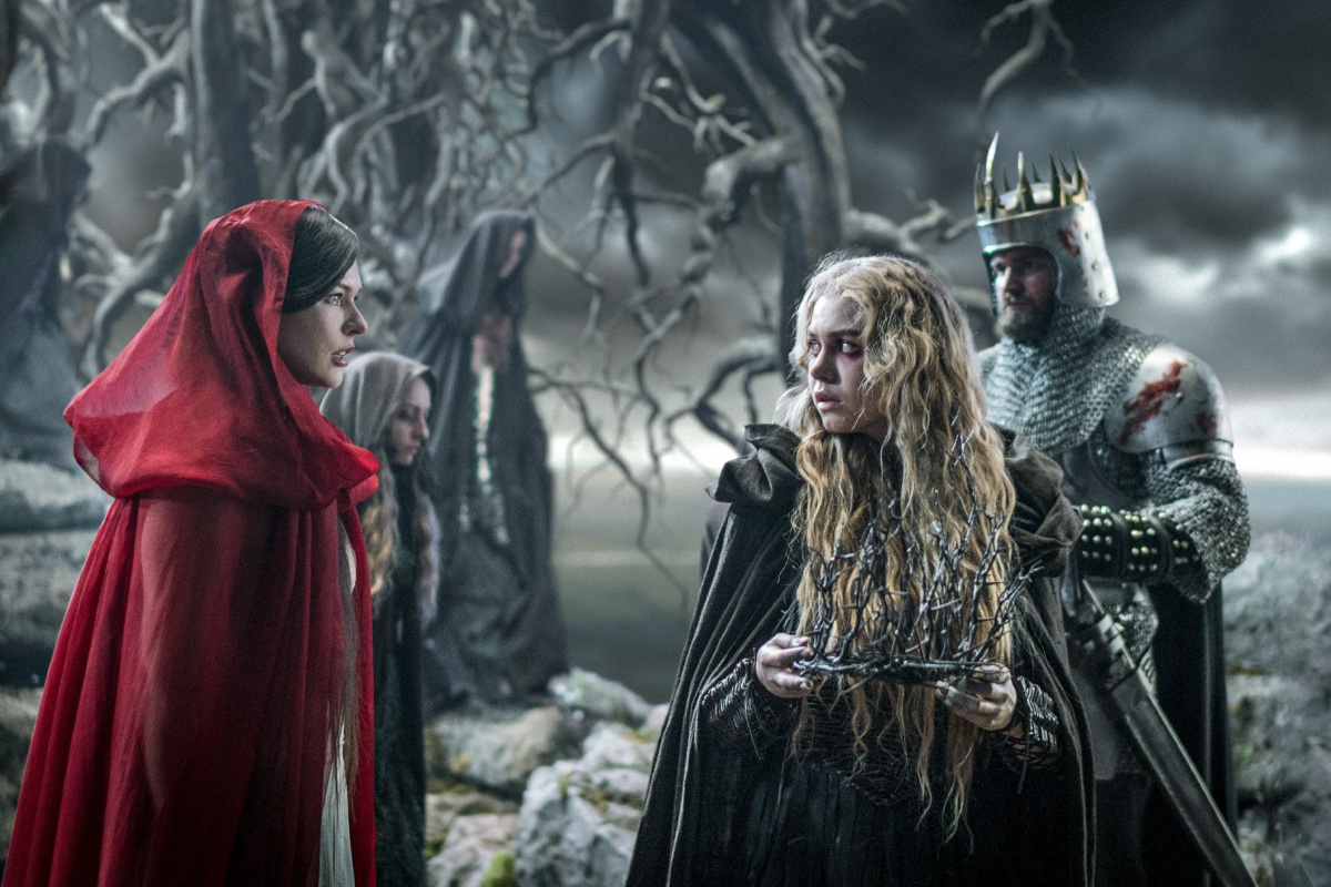 Кадры из Хеллбой (2019)