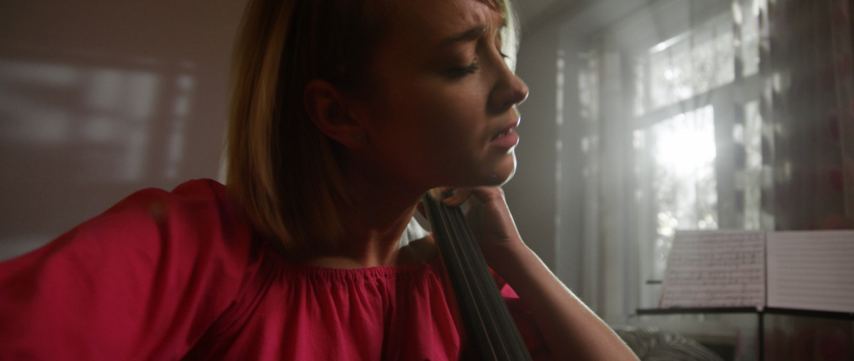 Кадры из Розовое или колокольчик (2020)