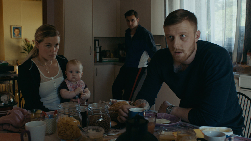 Кадры из Мясо и кровь (2020)