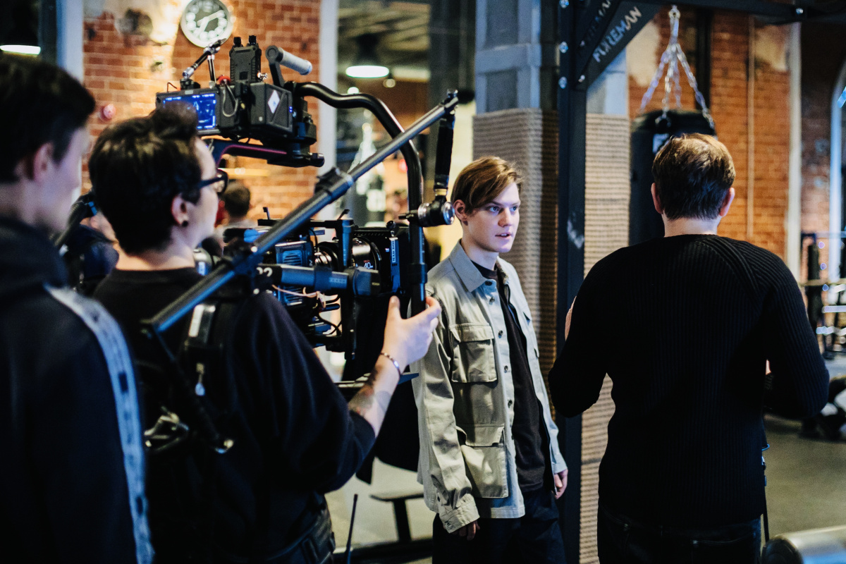 Кадры из Happy End (2021)