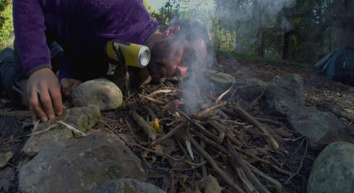 Кадры из Человек против (2015)