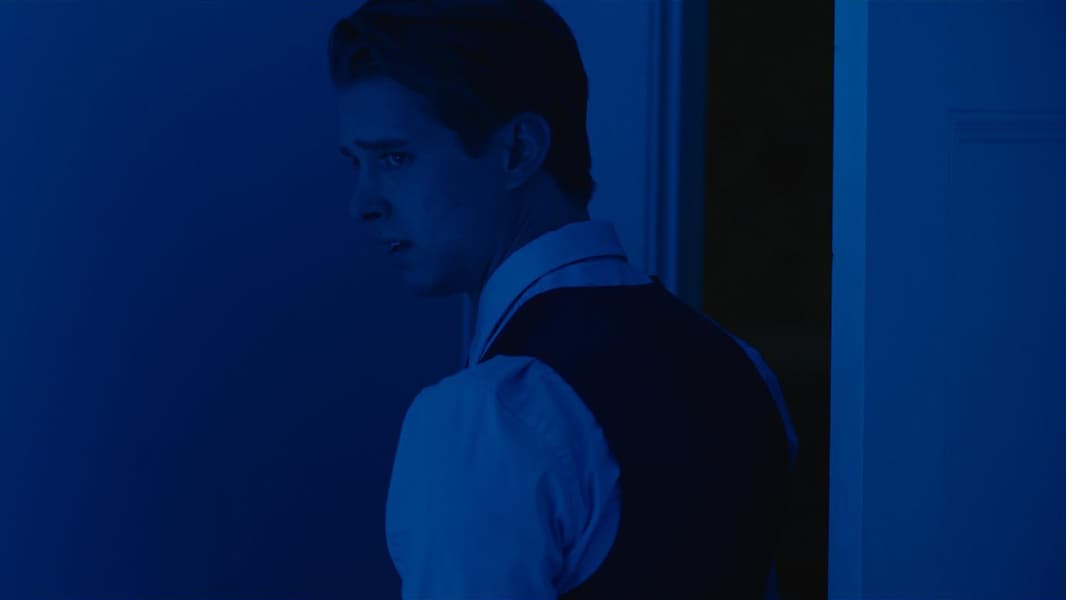 Кадры из Как живой (2019)