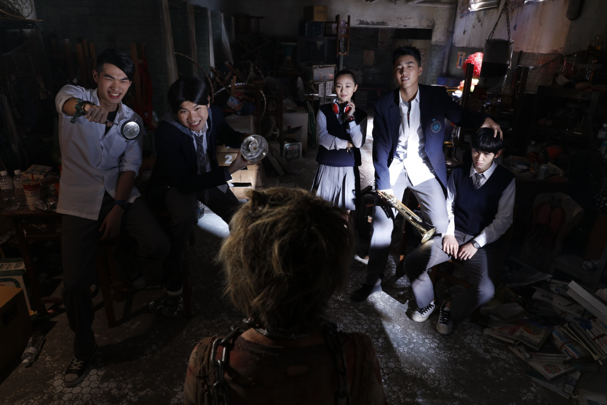 Мон мон мон монстры! (2017)