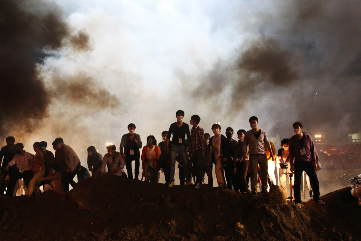 Кадры из Вирус (2013)