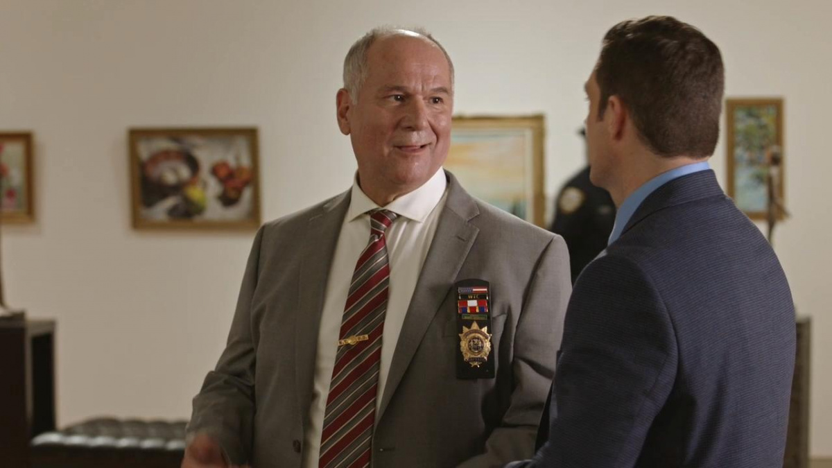 Кадры из Тайны кроссвордов: смертельная загадка (2019)