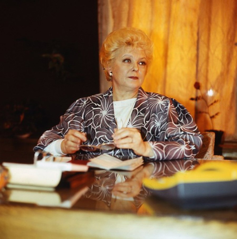 Кадры из Человек свиты (1988)