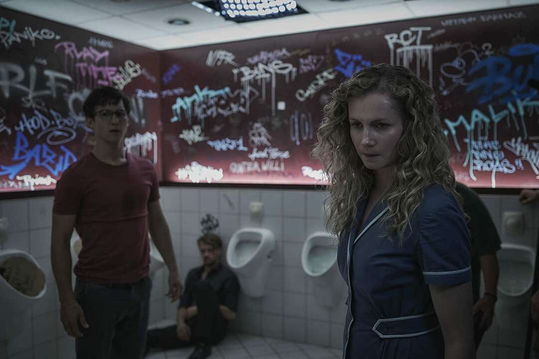 Кадры из Фрики: Ты один из нас (2020)