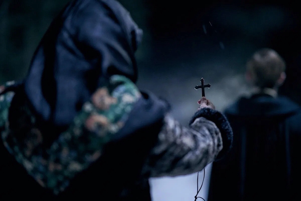 Кадры из Дракула (2020)