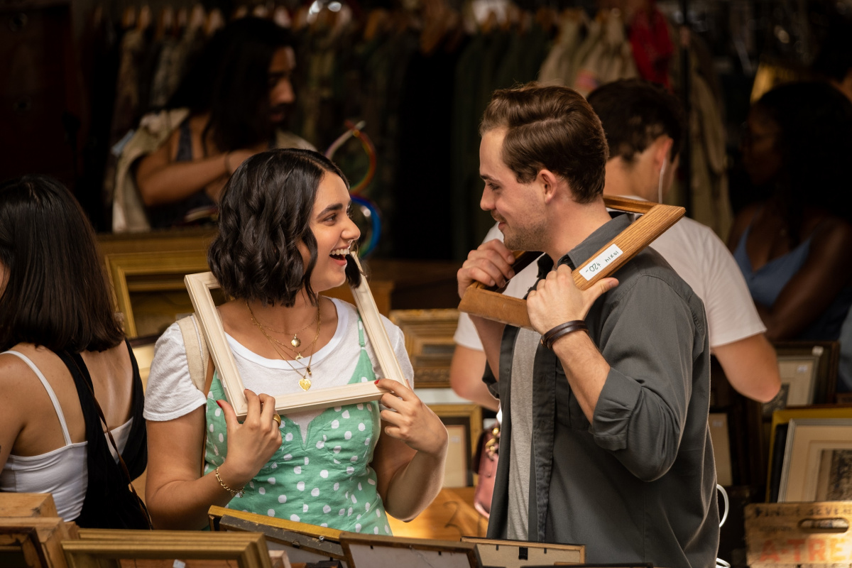 Кадры из Галерея разбитых сердец (2020)