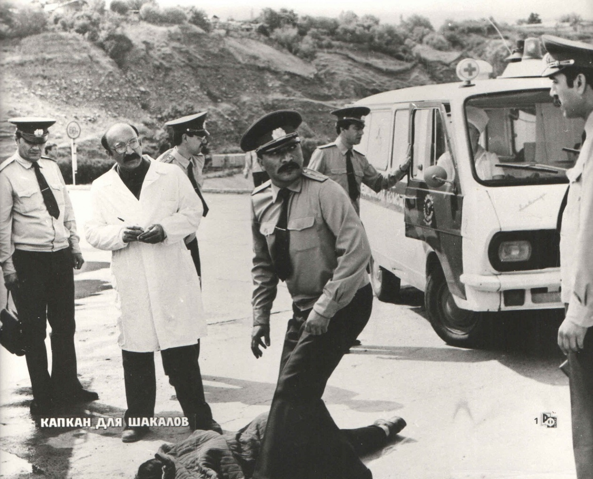 Кадры из Капкан для шакалов (1986)