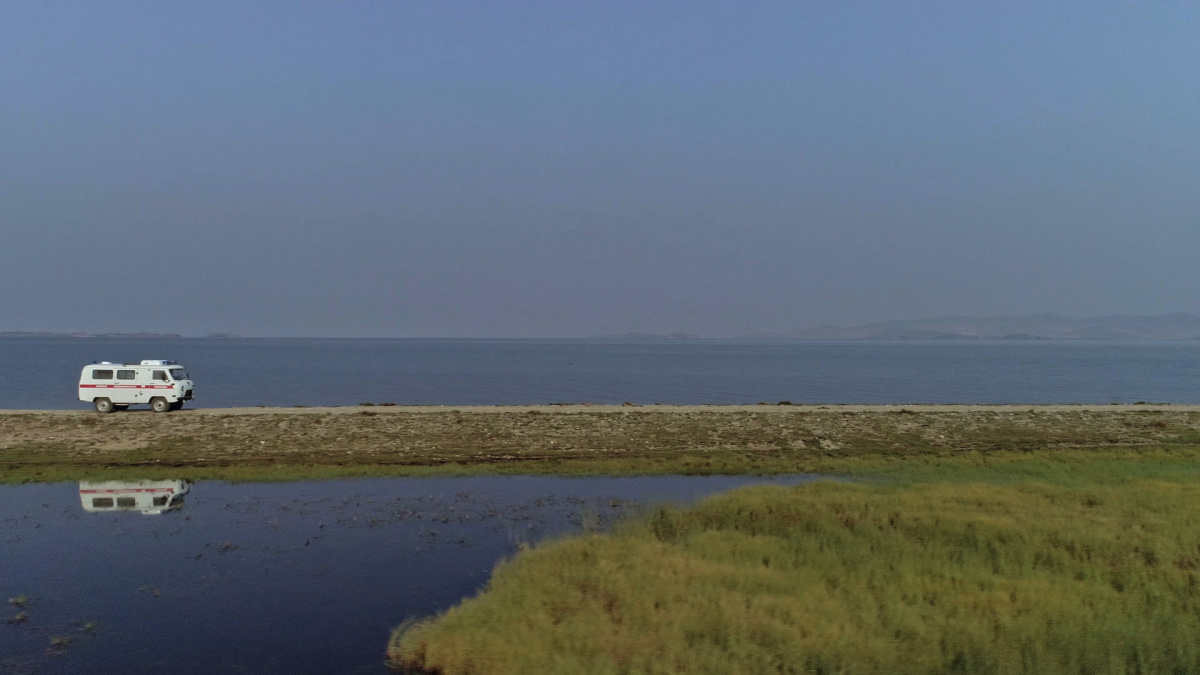 Кадры из Человек неунывающий (2020)