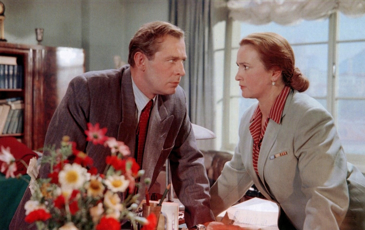 Кадры из За витриной универмага (1956)