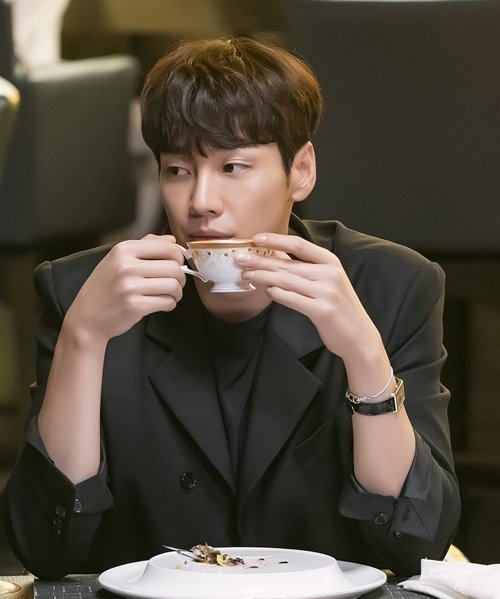 Здравствуй, я! (2021)